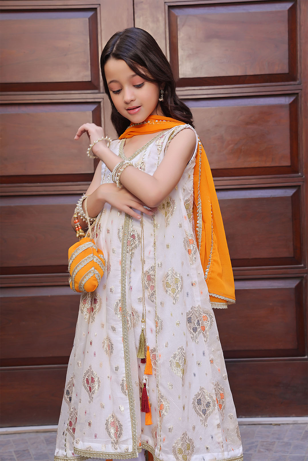 SANA'S girls 3pcs Pakistan occasion wear
