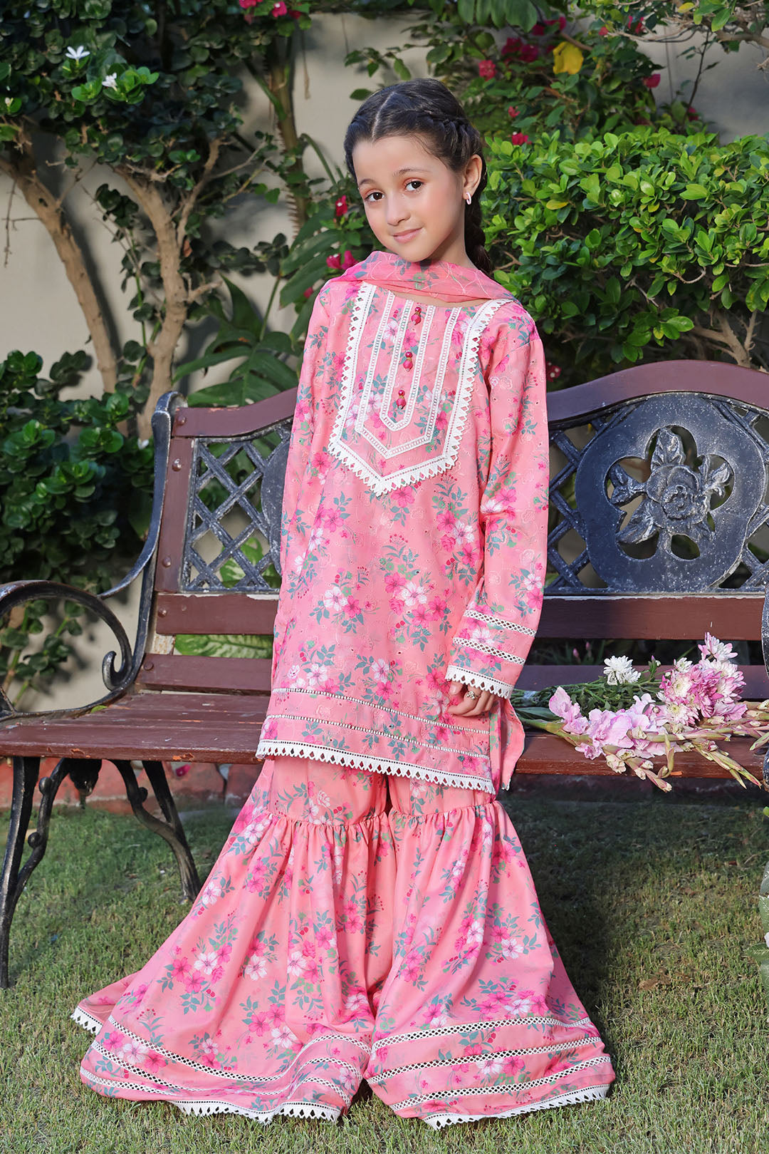 Floral Printed Lawn Chicken Kari 3pc Suit | S-Prints | G3267