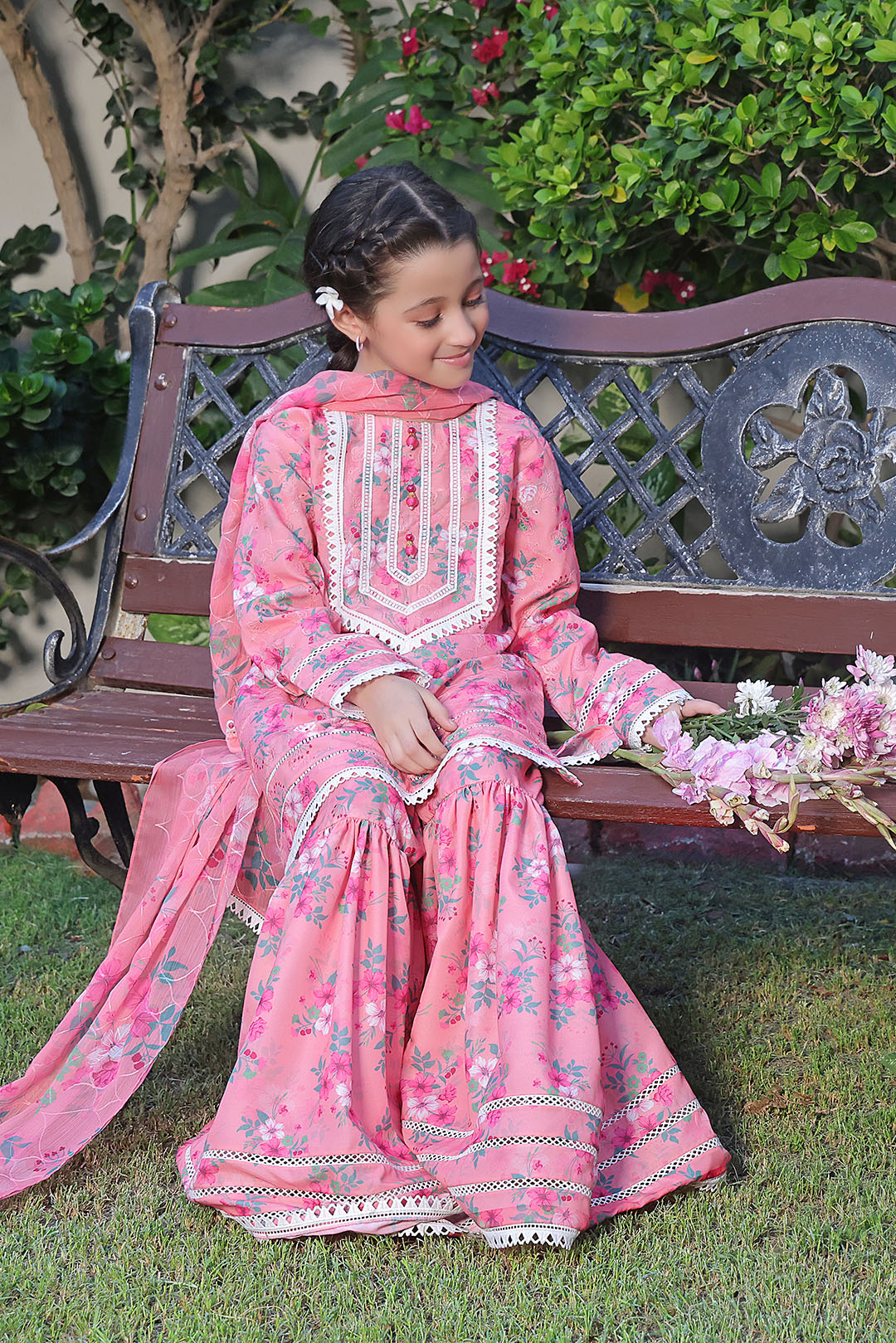SANA'S printed lawn suit Pakistan occasion wear