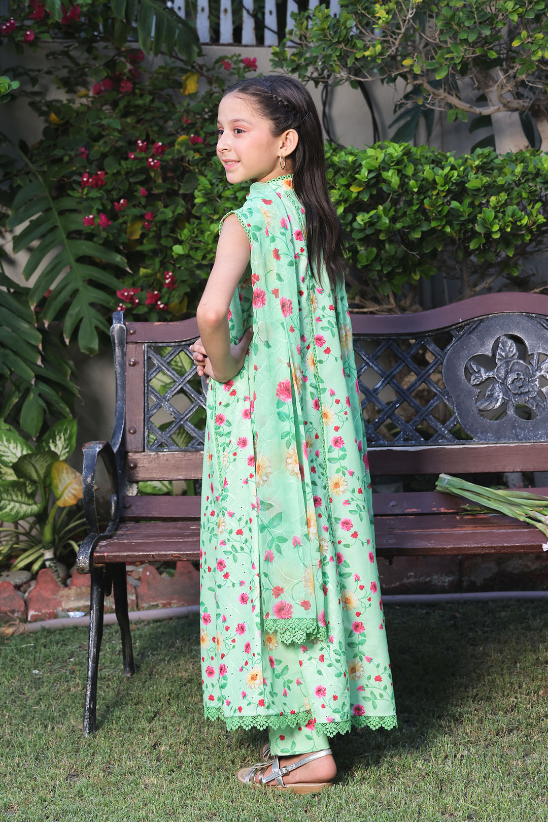 Floral Printed Lawn Chicken Kari 3pc Suit | S-Prints | S3265