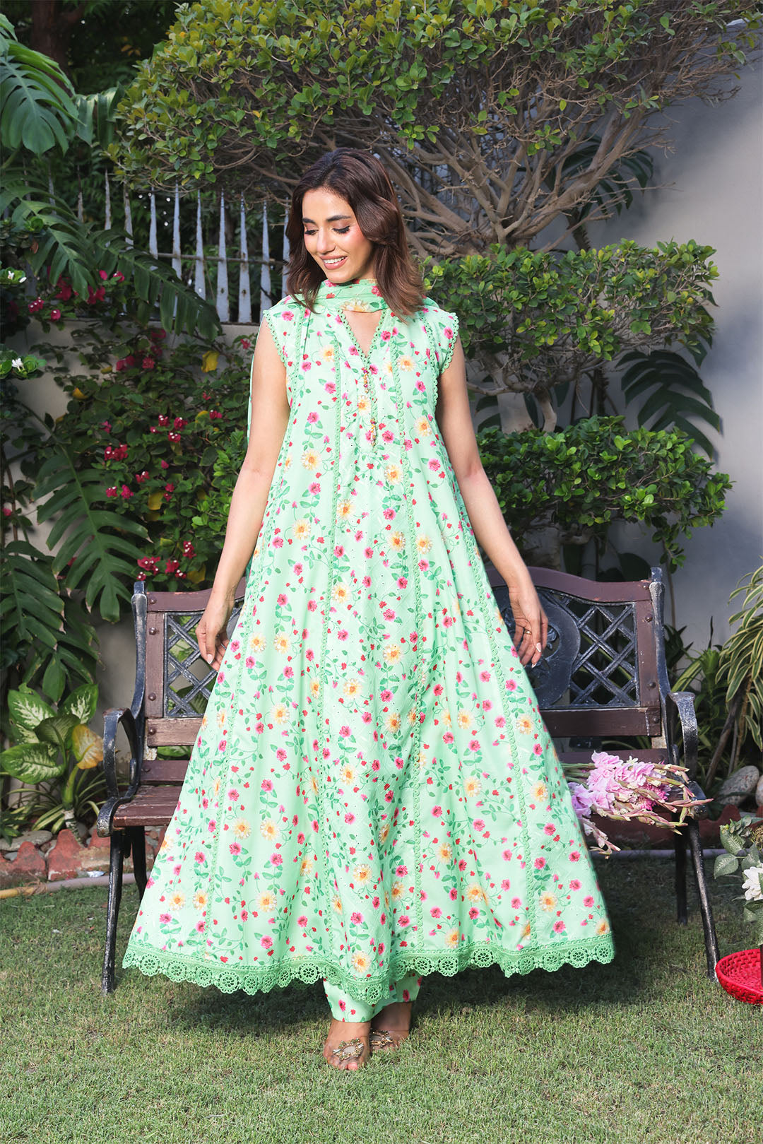 Floral Printed Lawn Chicken Kari 3pc Suit | S-Prints | S123265