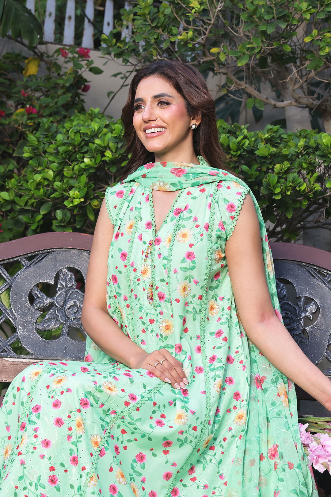 Floral Printed Lawn Chicken Kari 3pc Suit | S-Prints | S123265