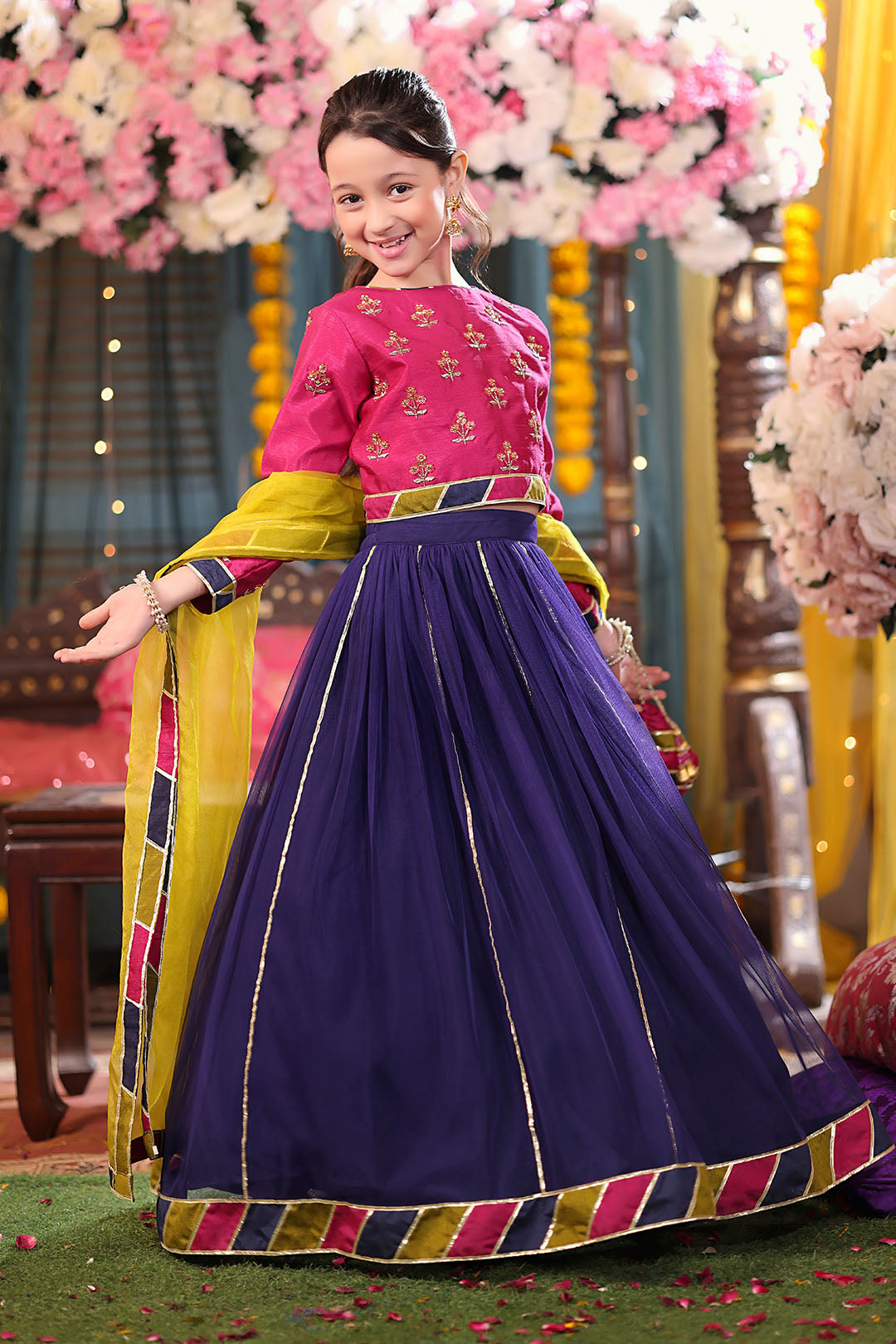 HANDWORK EMBROIDERED RAW SILK & NET LEHENGA CHOLI SHENDI | L3281