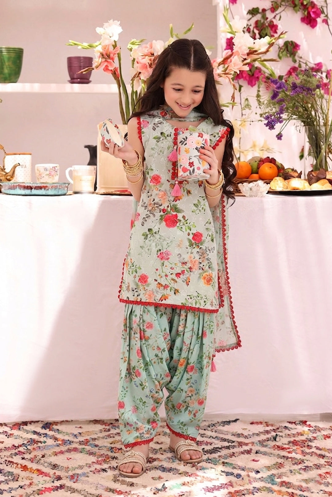 Floral Printed Lawn Chicken Kari 3pc Suit | ZEB | S3291