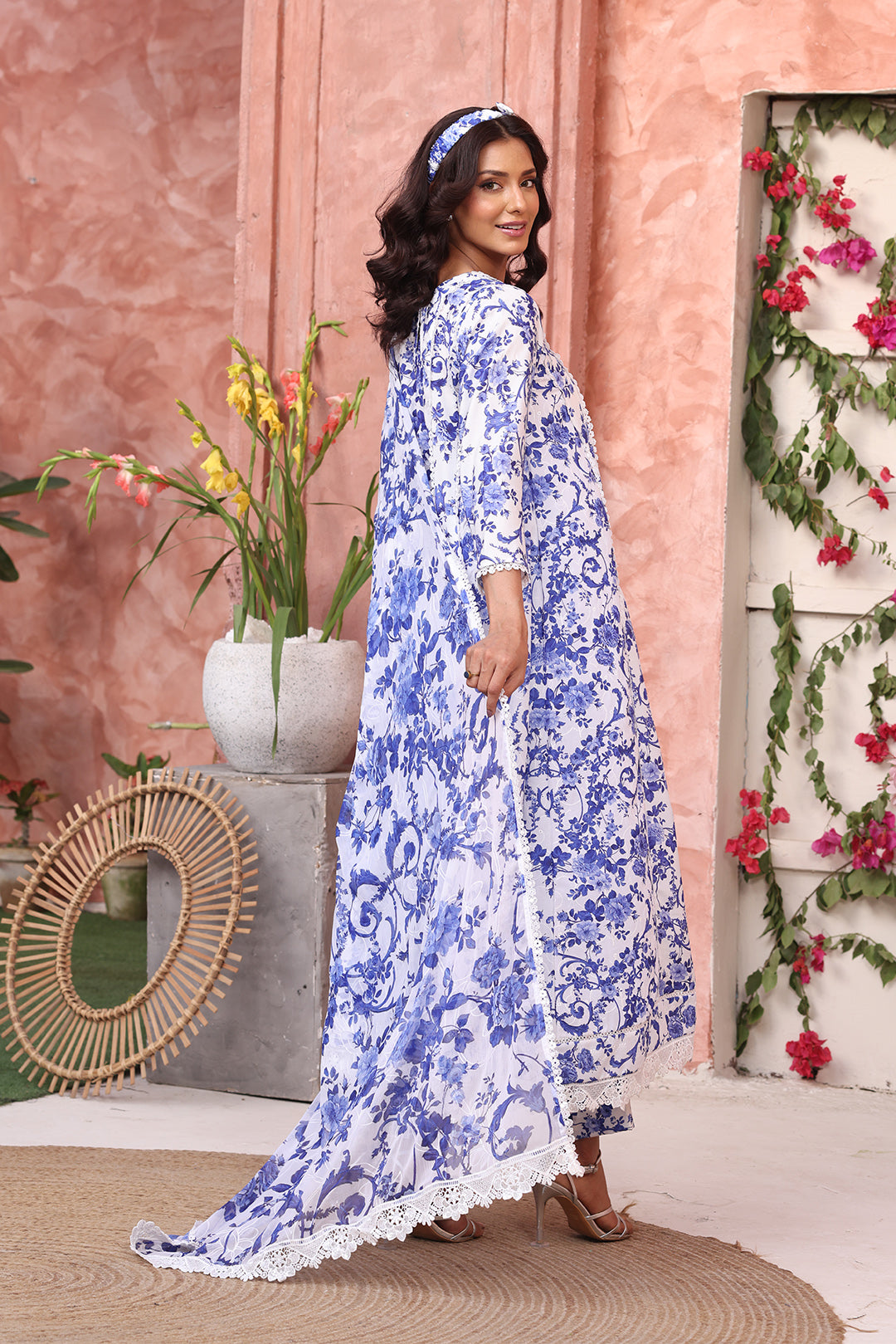 Floral Printed Lawn Chicken Kari 3pc Suit | S-Prints | S123294
