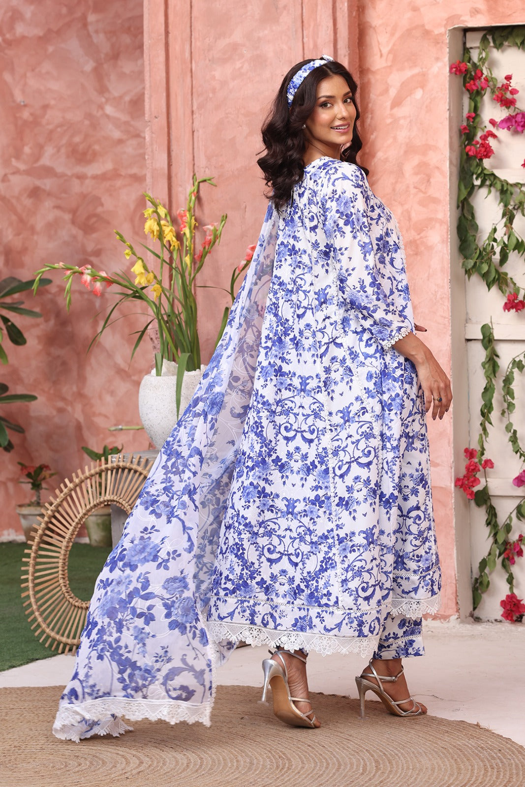 Floral Printed Lawn Chicken Kari 3pc Suit | S-Prints | S123294
