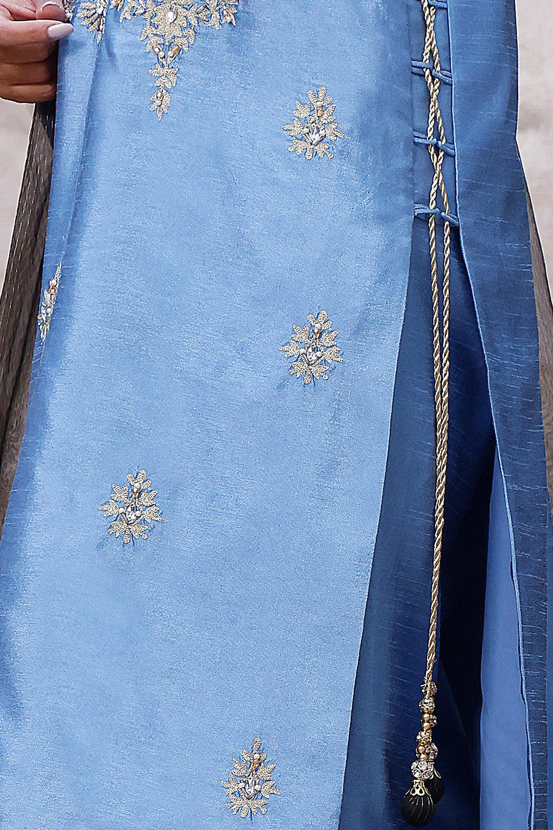 Raw Silk Aari Embroidered 3pc Luxury Pret | MEHRU | s202174