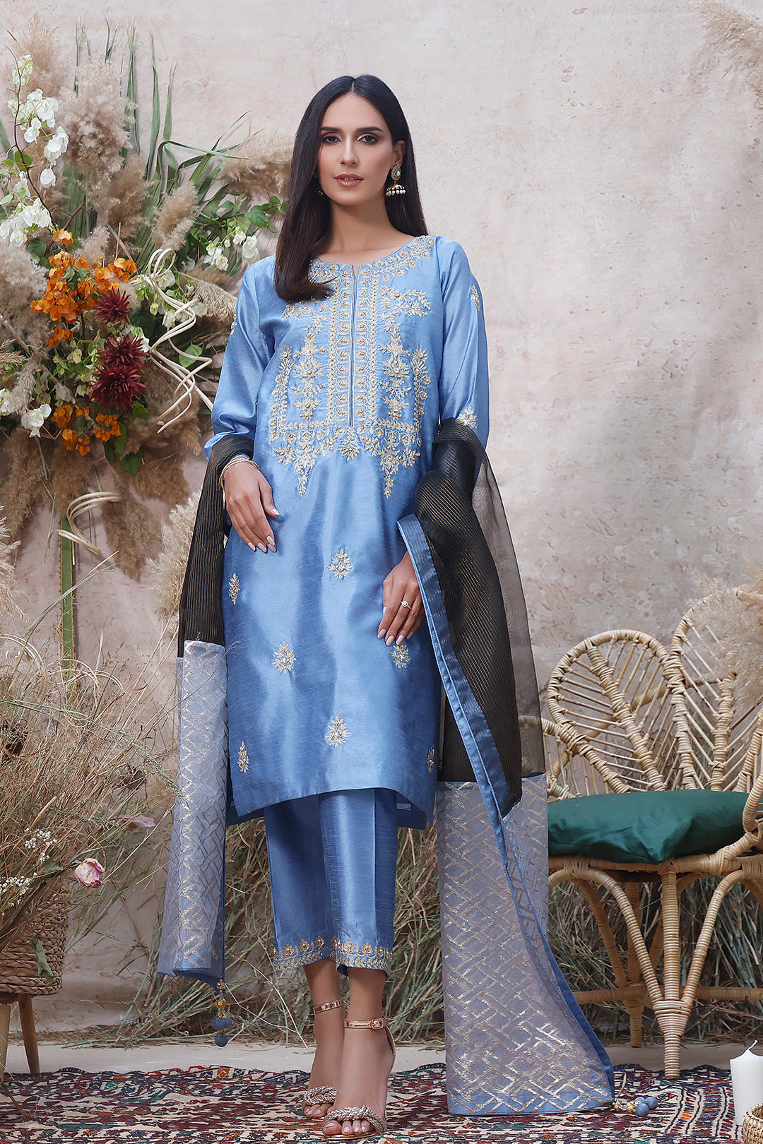 SANA'S red embroidered raw silk ladies 3pcs Pakistan occasion wear