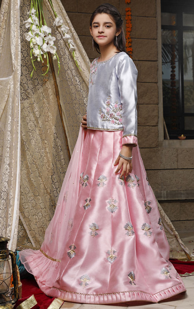 SANA'S red embroidered lehenga Pakistan occasion wear