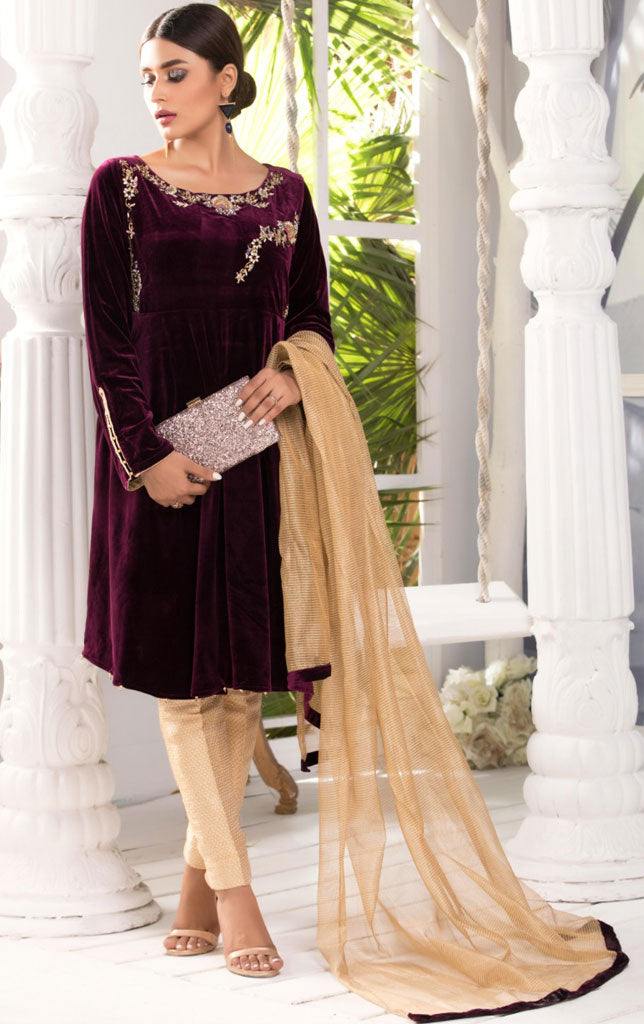 Hand Work Embroidered Velvet 3pc Suit | WWC18 | S788 - SANA'S