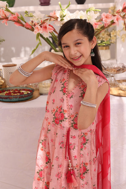 Floral Printed Lawn Chicken Kari 3pc Suit | ZEB | S3290
