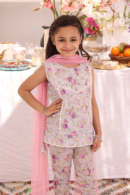 Floral Printed Lawn Chicken Kari 3pc Suit | ZEB | S3288