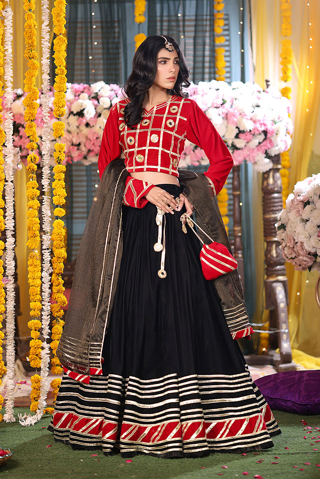 Gotta Mirror Work Velvet Lehenga Choli | SHENDI | L123276