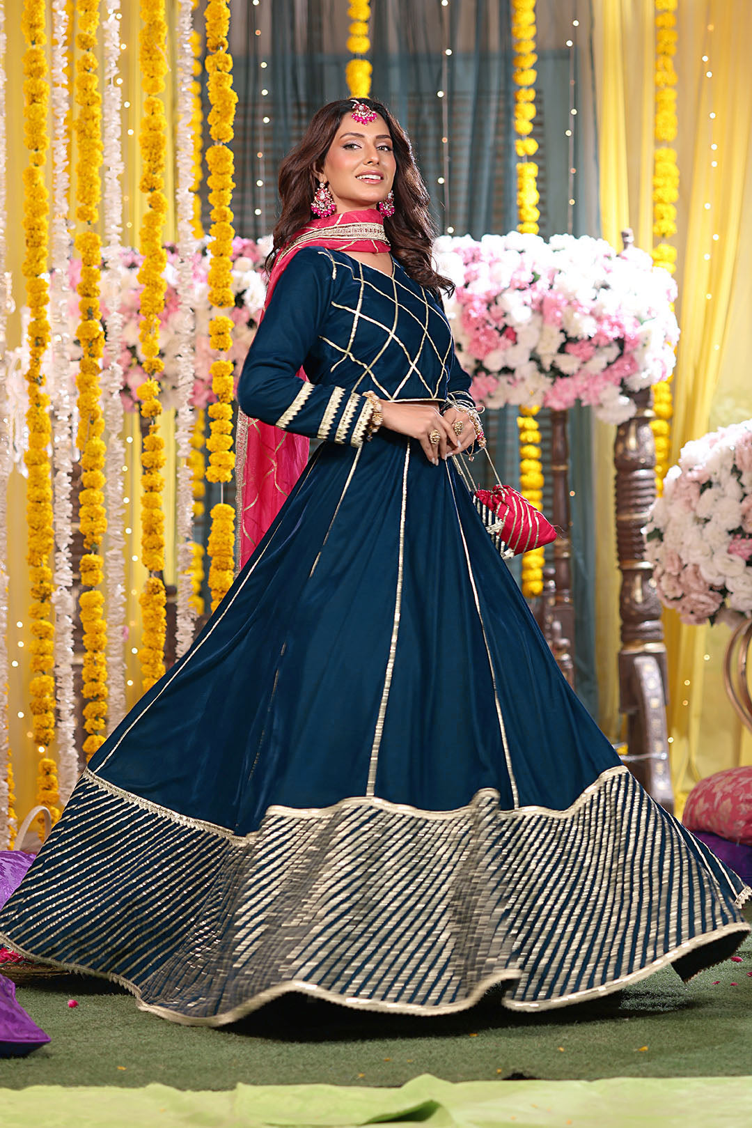 Gotta Work Velvet Lehenga Choli | SHENDI | L123278