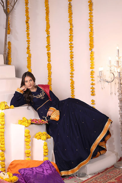 Handwork Motif Embroidered Velvet Maxi | SHENDI | M123280