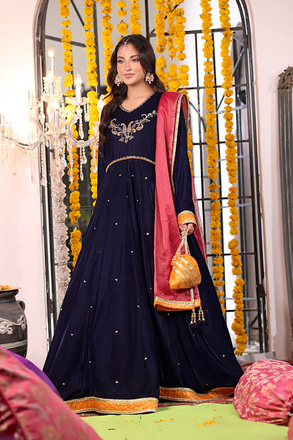 Handwork Motif Embroidered Velvet Maxi | SHENDI | M123280