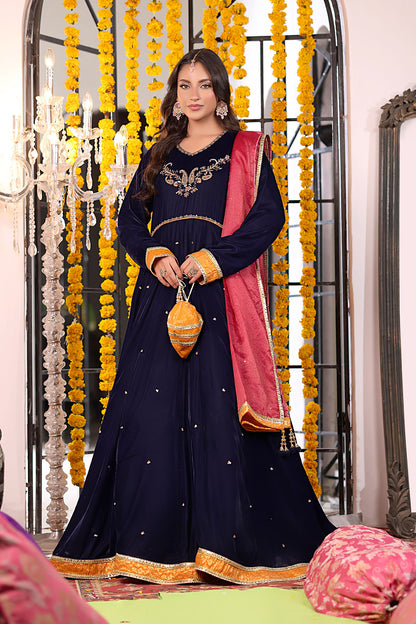 Handwork Motif Embroidered Velvet Maxi | SHENDI | M123280