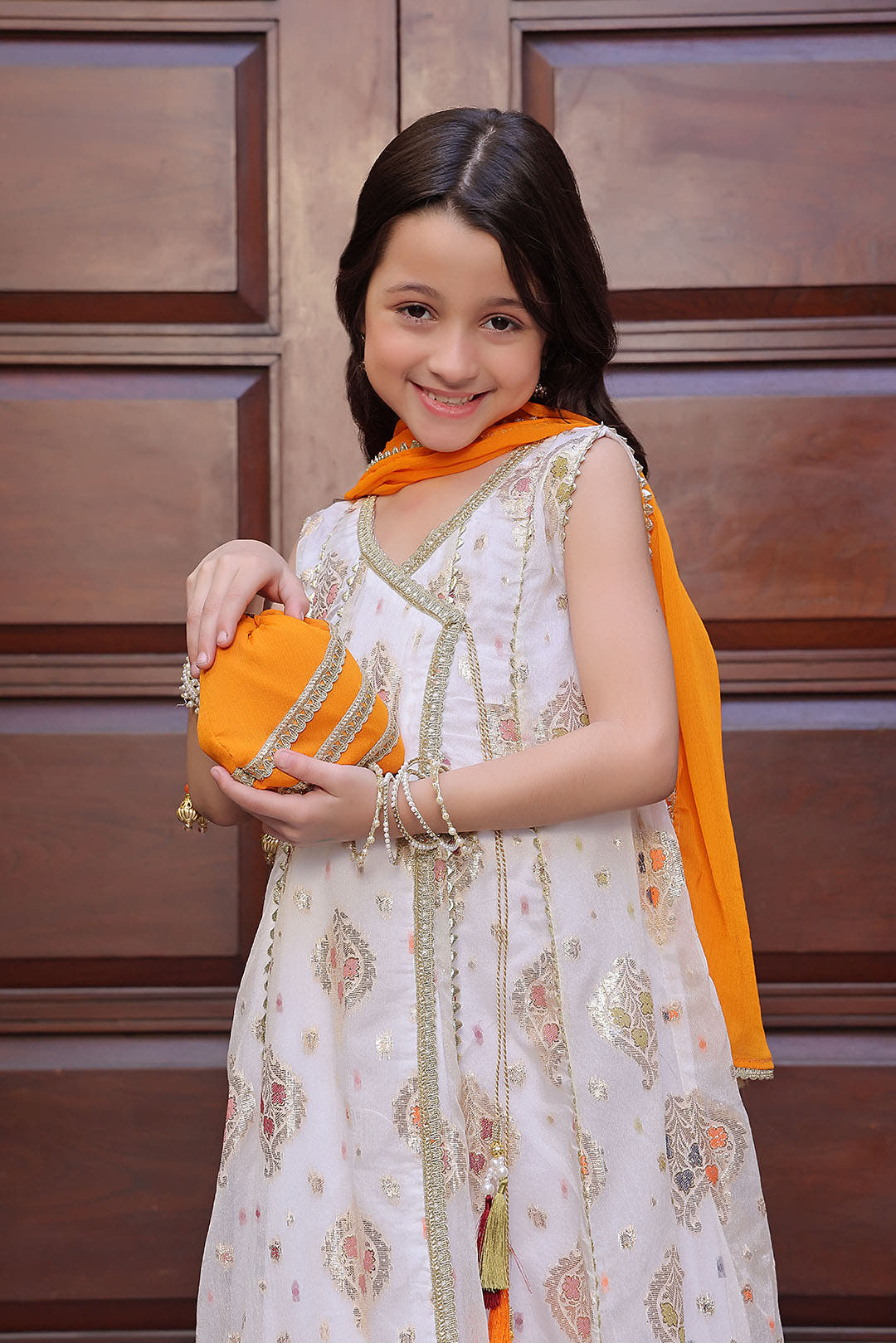SANA'S girls 3pcs Pakistan occasion wear