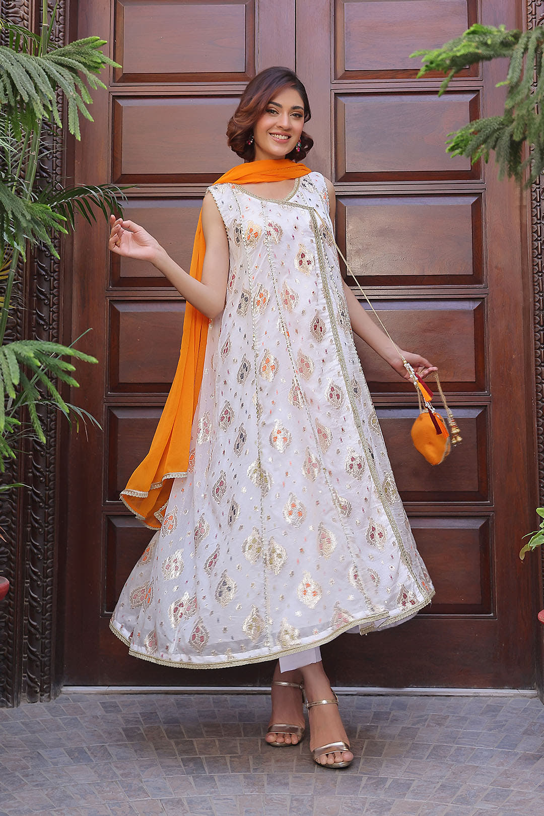 SANA'S ladies 3pc Pakistan occasion wear