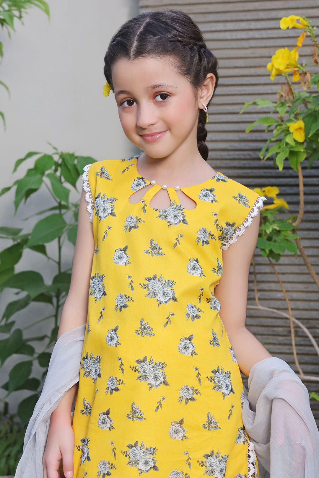 SANA'S printed cotton suit Pakistan occasion wear