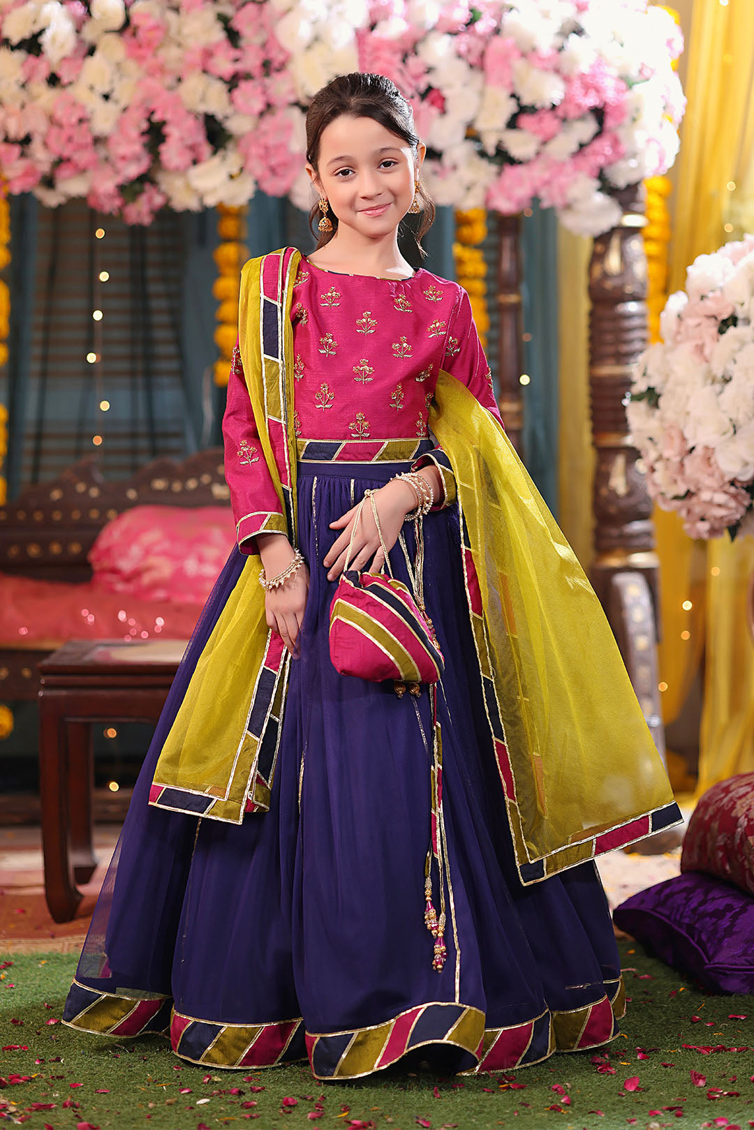 HANDWORK EMBROIDERED RAW SILK & NET LEHENGA CHOLI SHENDI | L3281