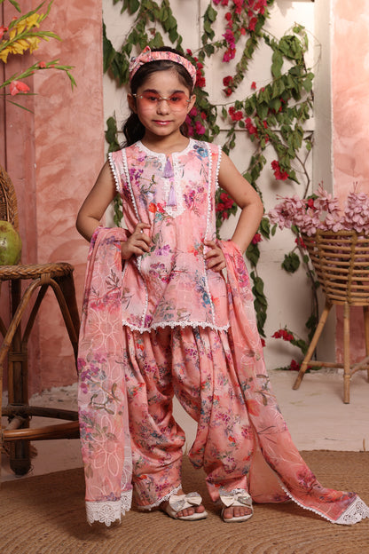 Floral Printed Lawn Chicken Kari 3pc Suit | S-Prints | S3295