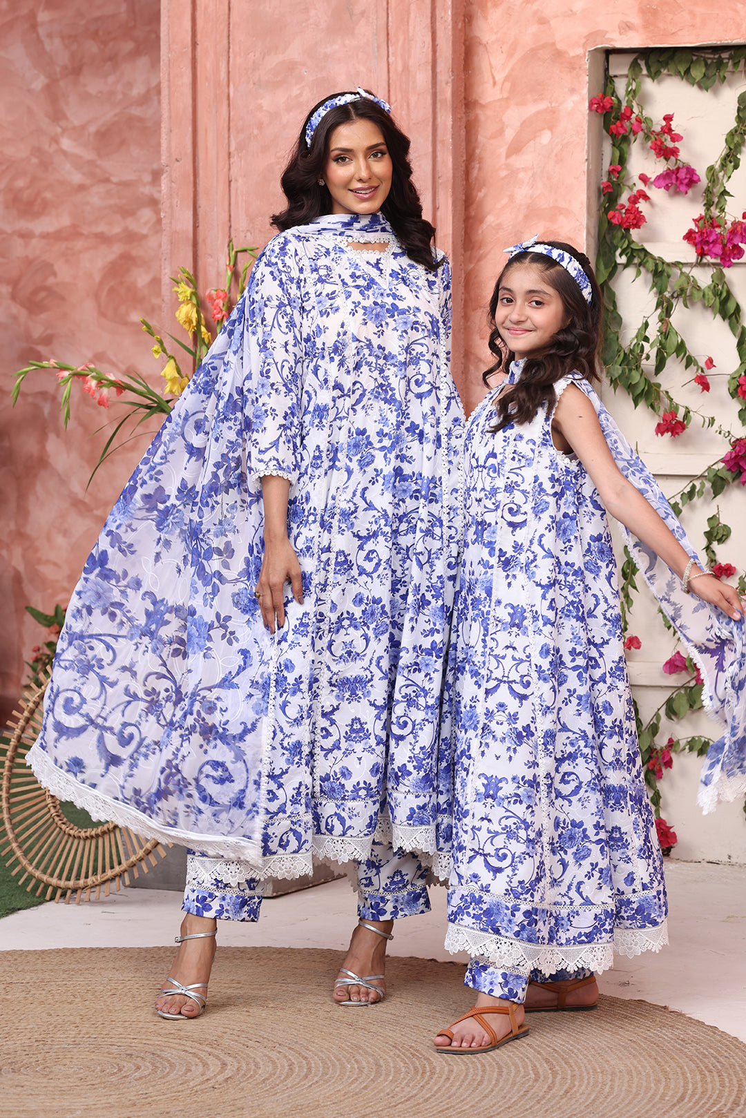 Floral Printed Lawn Chicken Kari 3pc Suit | S-Prints | S123294
