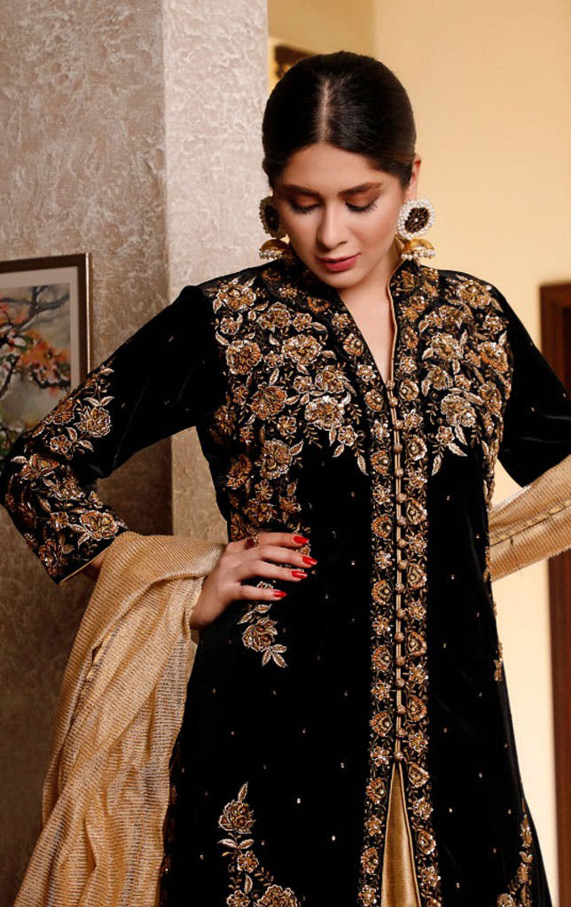 SANA'S red embroidered velvet lehenga Pakistan wedding wear
