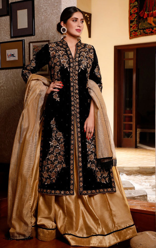 Handwork Embroidered Velvet Wedding Lehenga | WC1920 | S2019114
