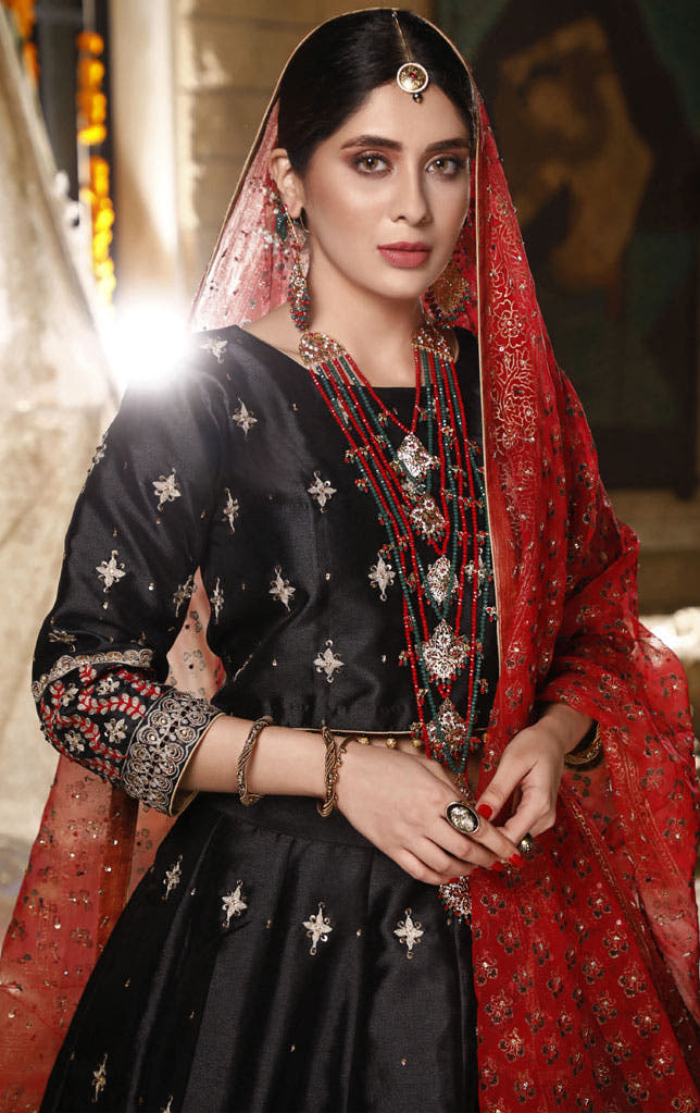 SANA'S red embroidered lehenga Pakistan wedding wear