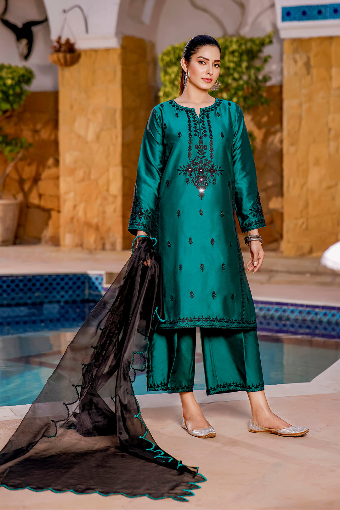 Lychee Silk Aari Embroidered 3pc Suit | Eid Affairs | S202116
