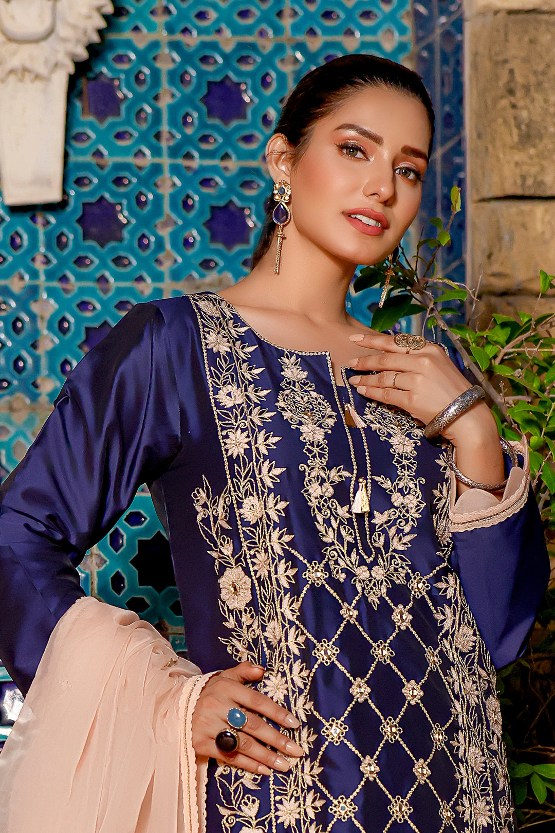 Lychee Silk Aari Embroidered 3pc Suit | Eid Affairs | S202131