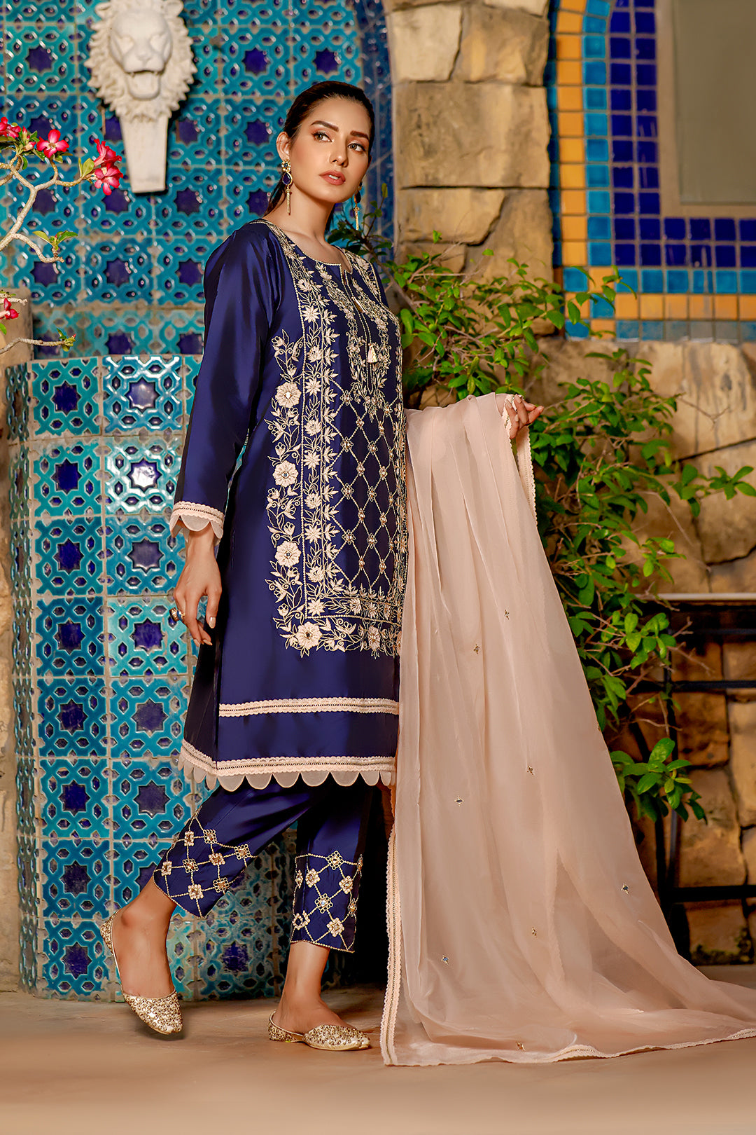 Lychee Silk Aari Embroidered 3pc Suit | Eid Affairs | S202131