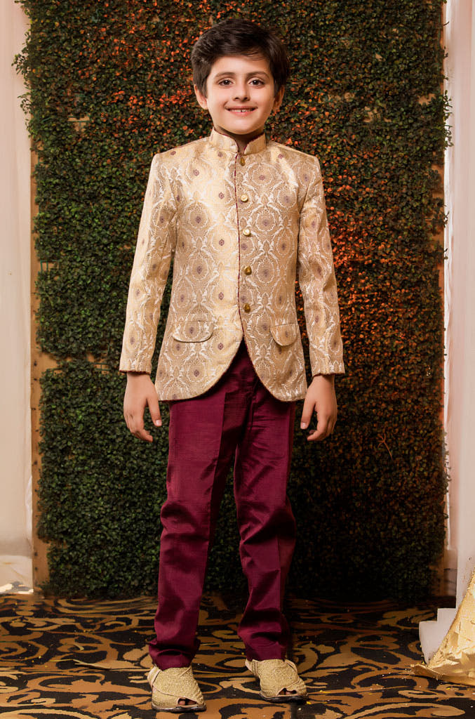SANA'S suit Pakistan occasion wear