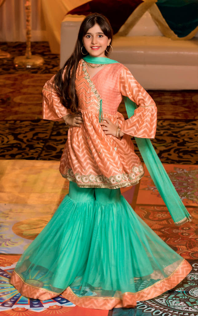 Embroidered Jacquard Peplum Style Gharara Suit | FW18 | G639 - SANA'S