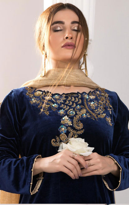 Asymmetric Hand Work Embroidered Velvet 3pc Suit | WWC18 | S787 - SANA'S