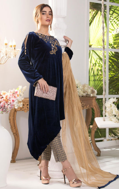Asymmetric Hand Work Embroidered Velvet 3pc Suit | WWC18 | S787 - SANA'S