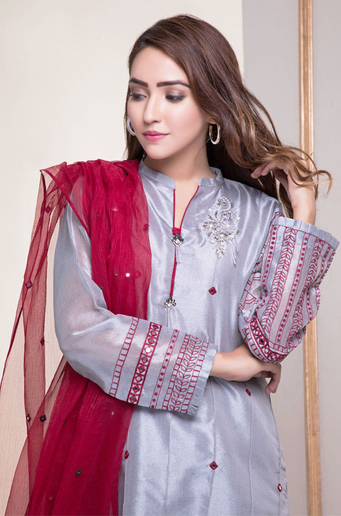 SANA'S red embroidered organza suit Pakistan occasion wear